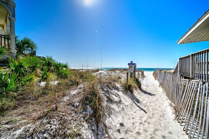 5317 Beach Drive