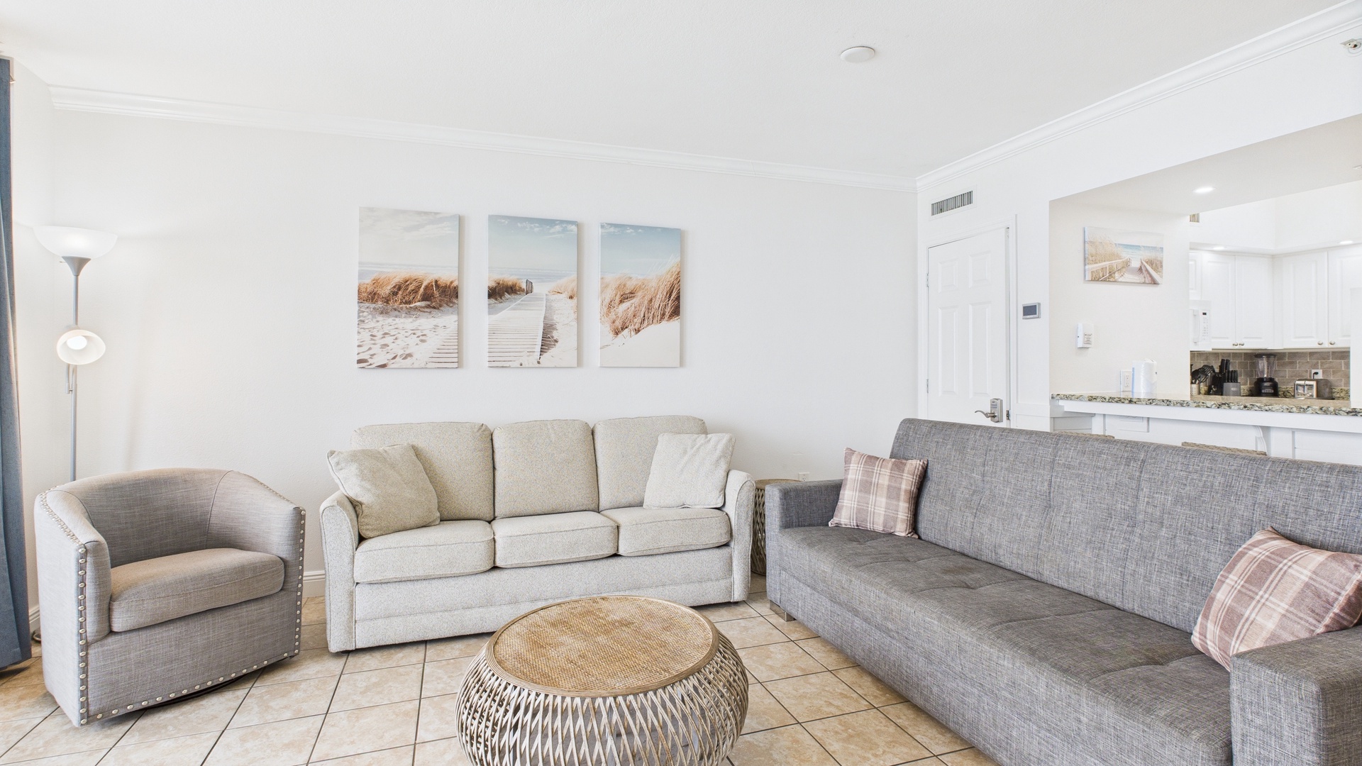 Stylish furnishings in living area with sleeper sofa (sleeps 1)