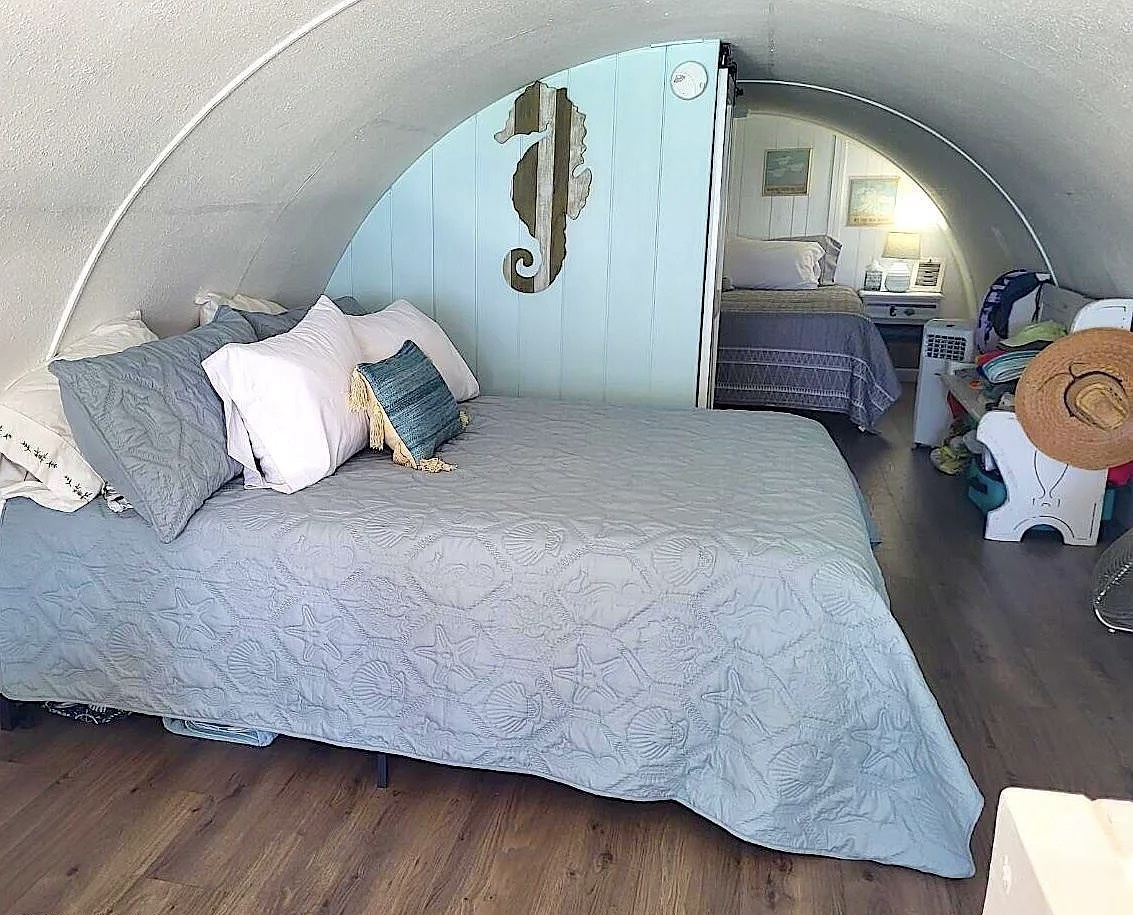Loft space with queen and king beds (sleeps 4)