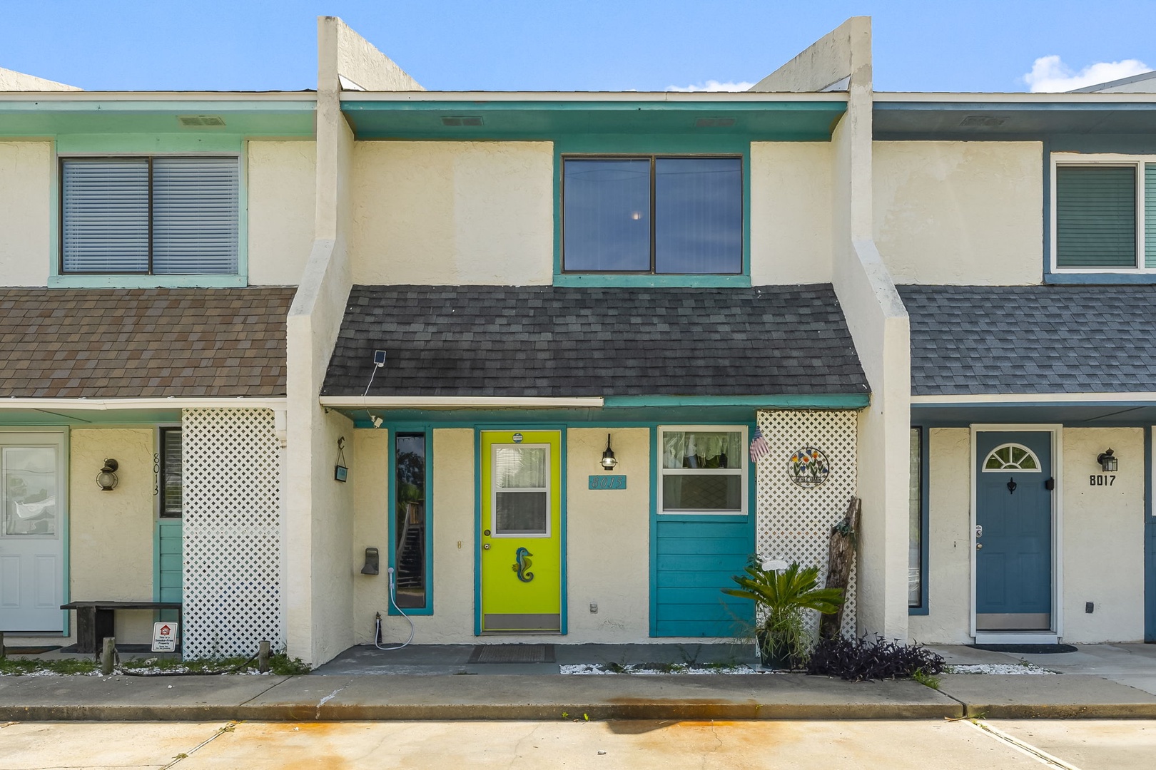 1-web-or-mls-8015-beach-dr