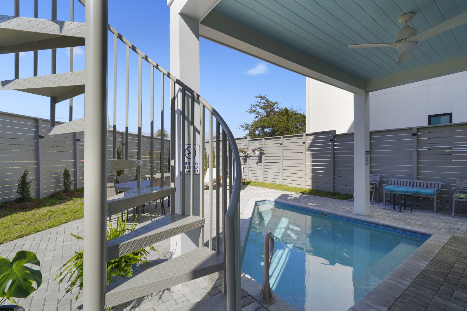 Private pool and stairs to deck