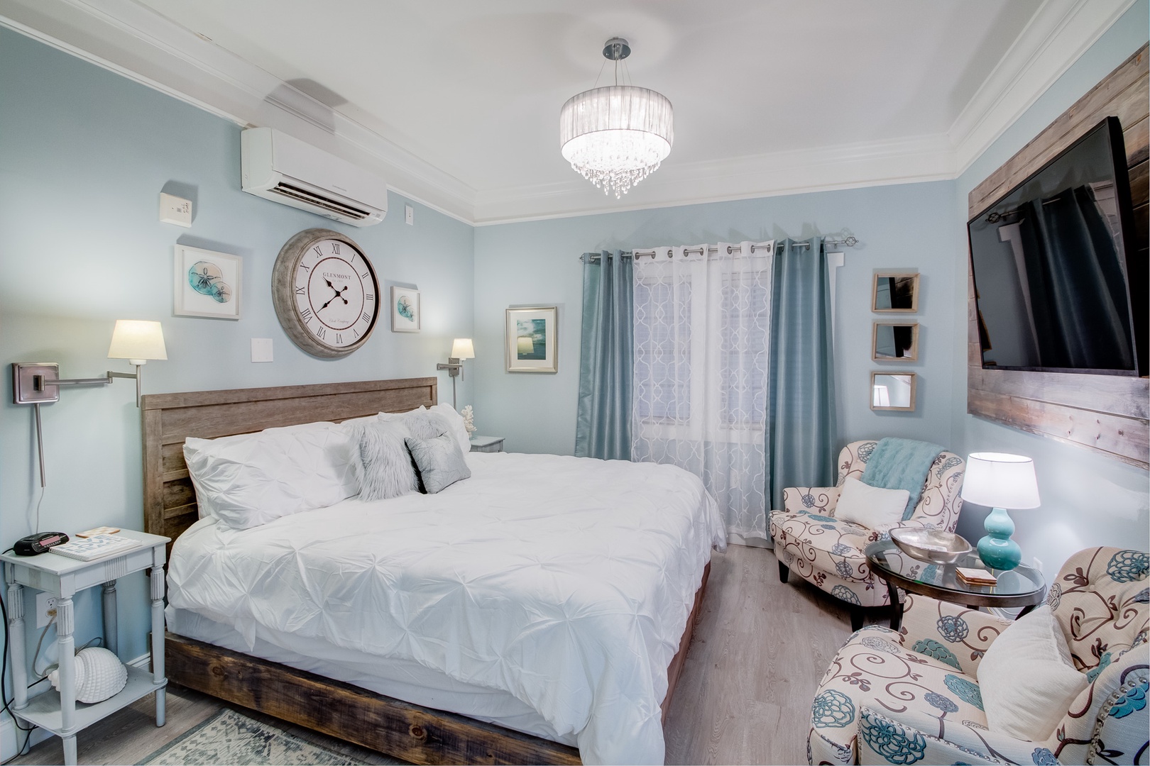 King size bed