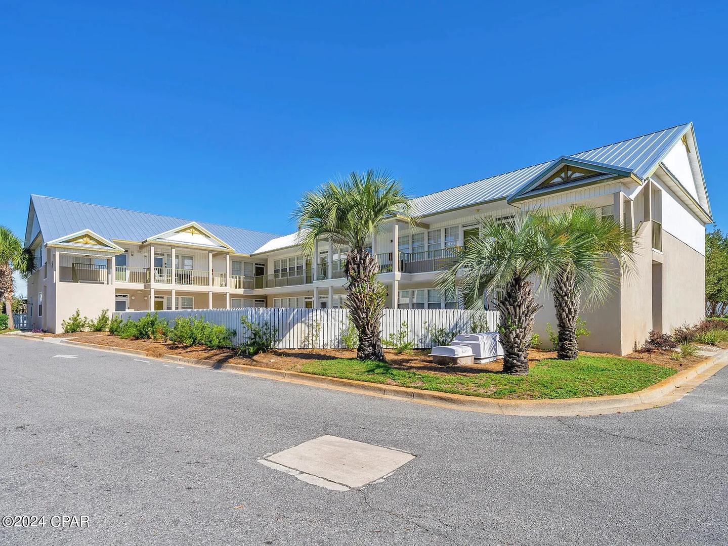 111 Poinciana