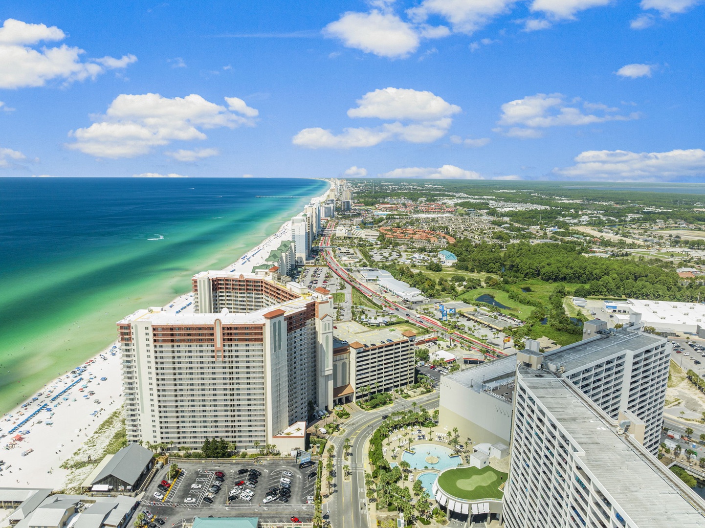 Exterior view of the Shores of Panama