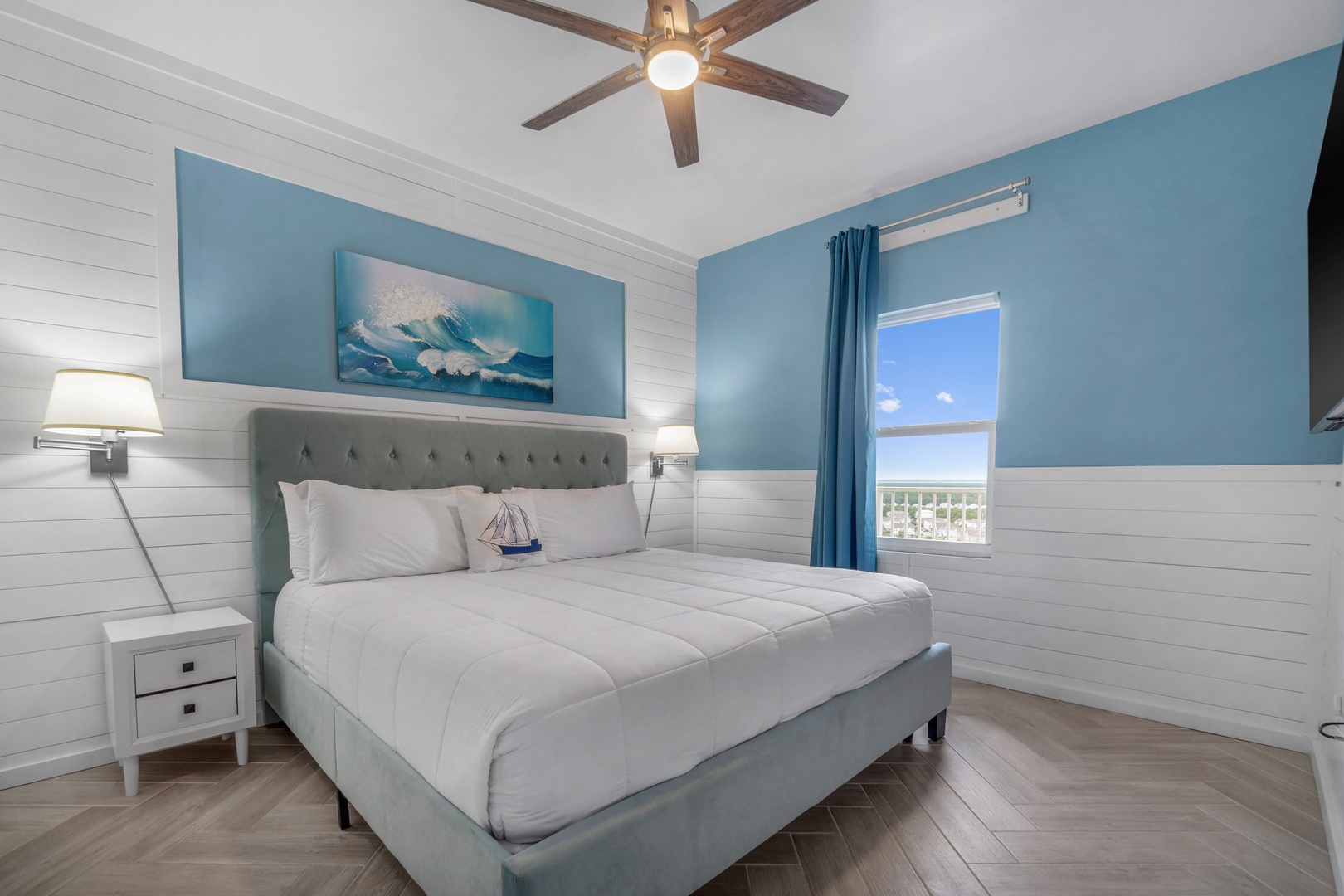 Ensuite Queen bedroom