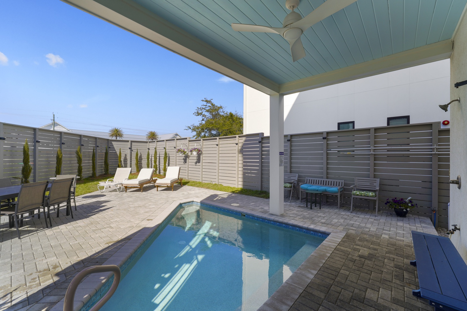 Private pool and fenced back yard