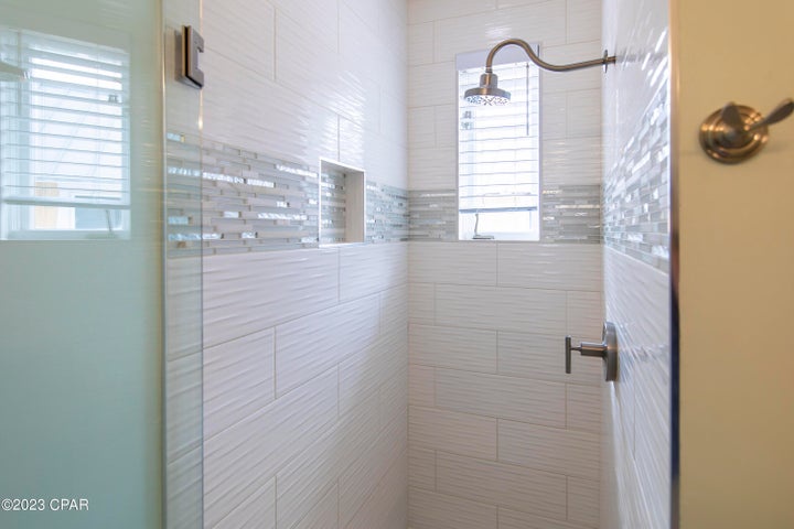 Full Bathroom 2.1