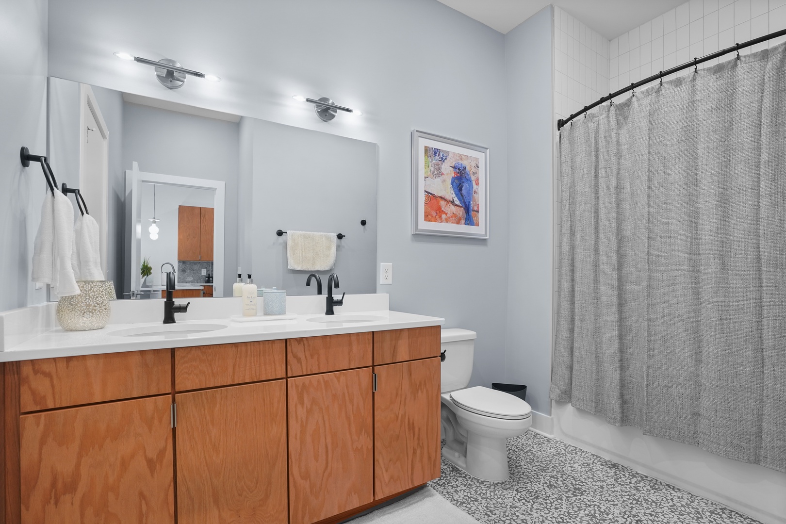 Full Bathroom