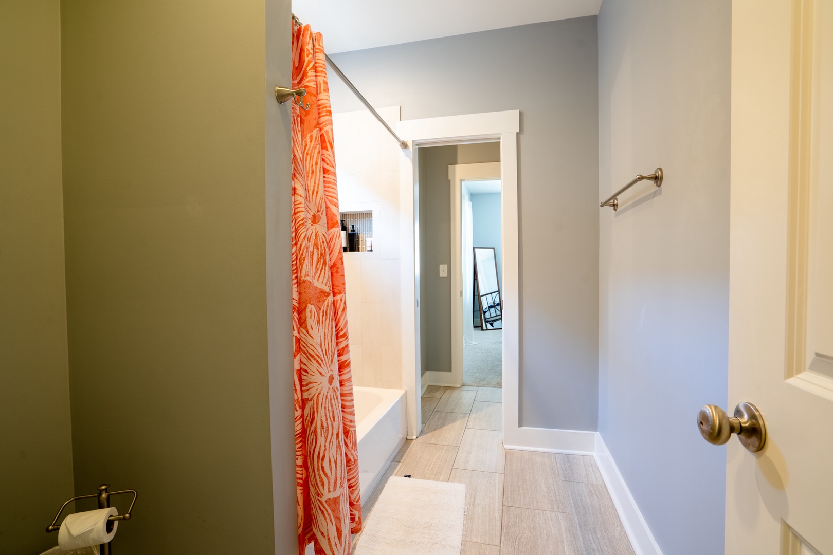 Upstairs shared bathroom