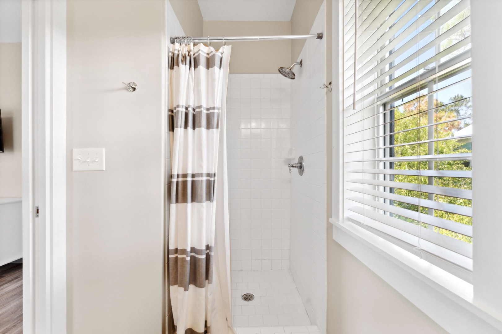 Ensuite Bunk Bedroom with with Balcony Access
