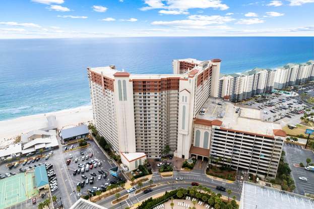 Exterior view of the Shores of Panama