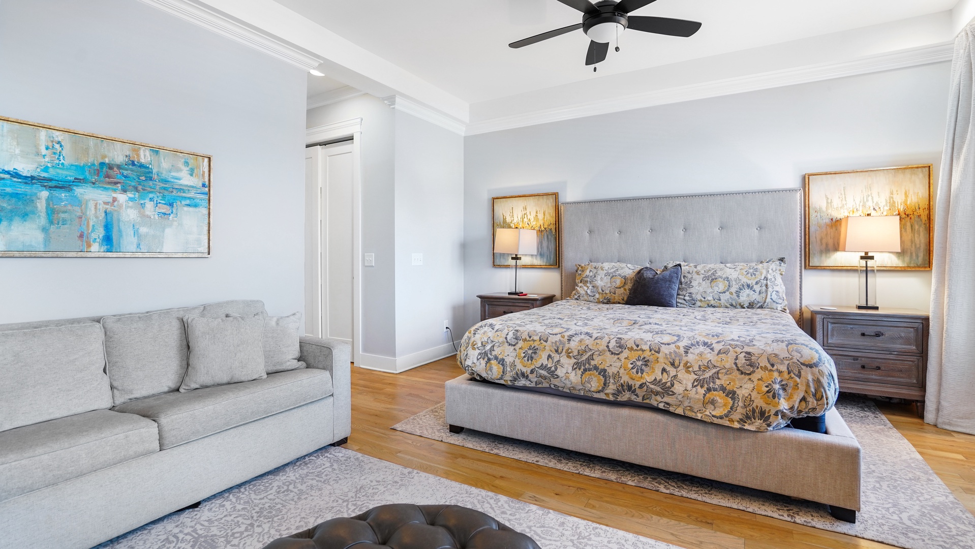 (3rd level) Master with king bed & sofa