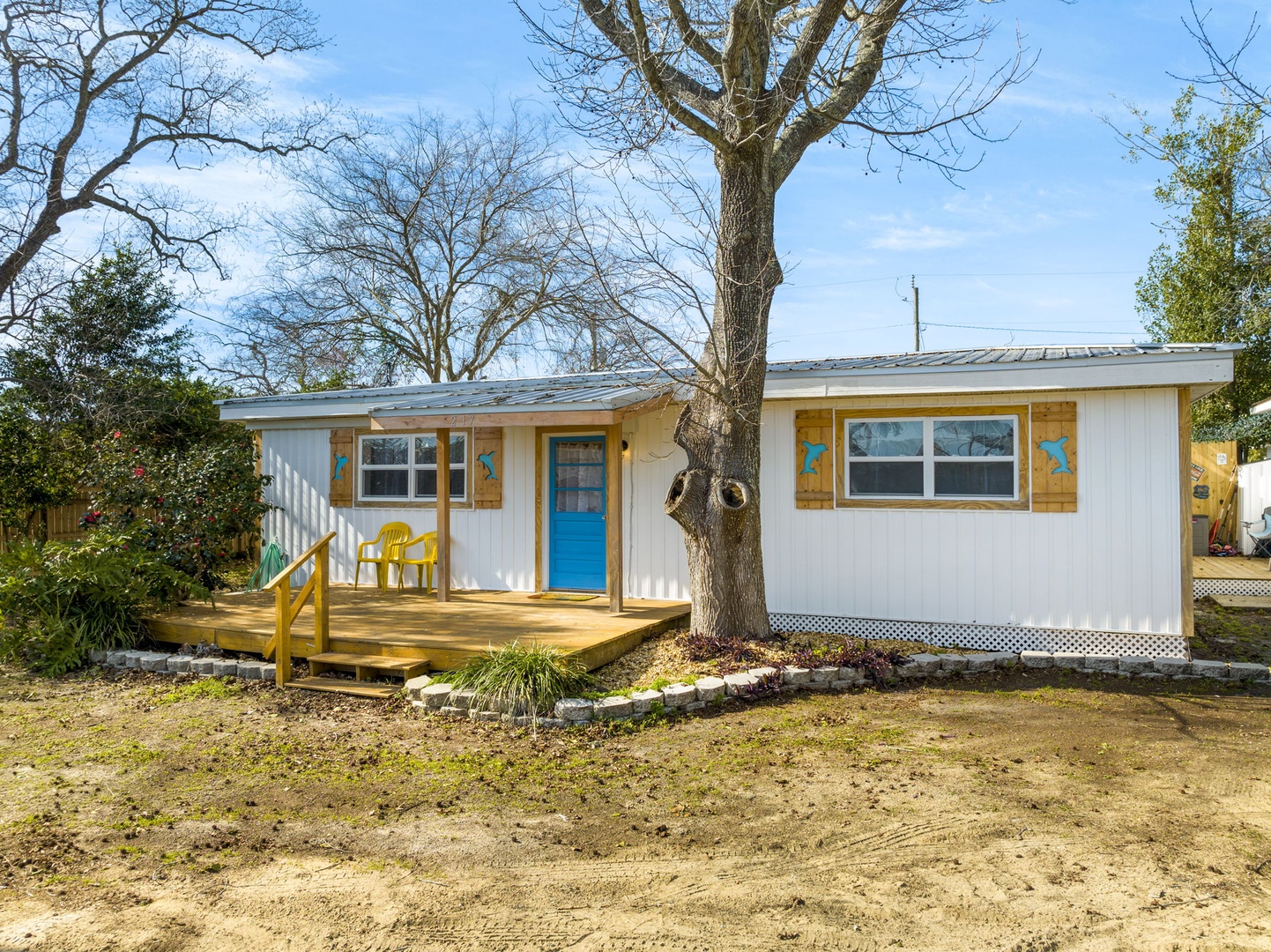 Front entrance & patio