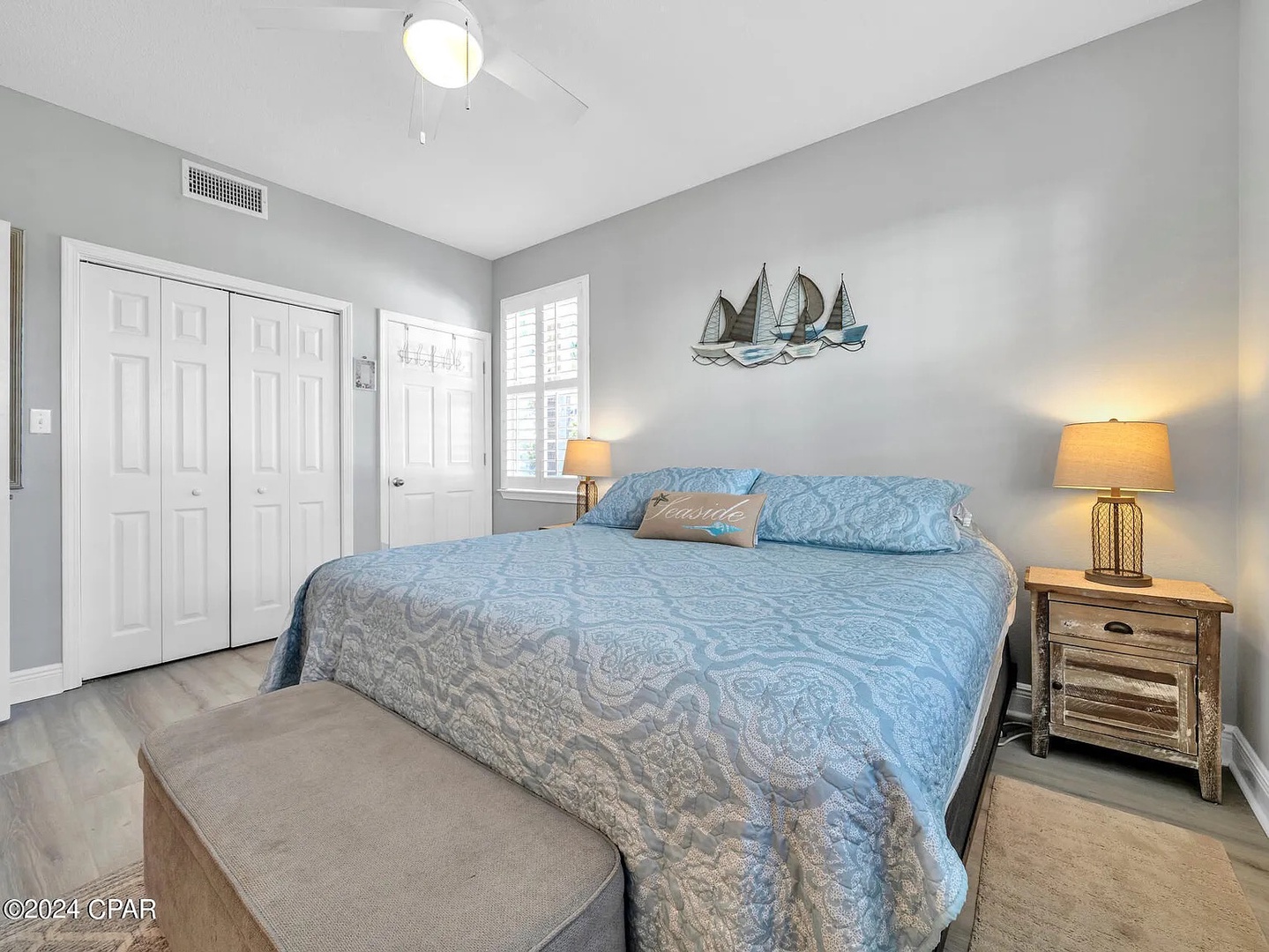 Master bedroom with king bed (sleeps 2)