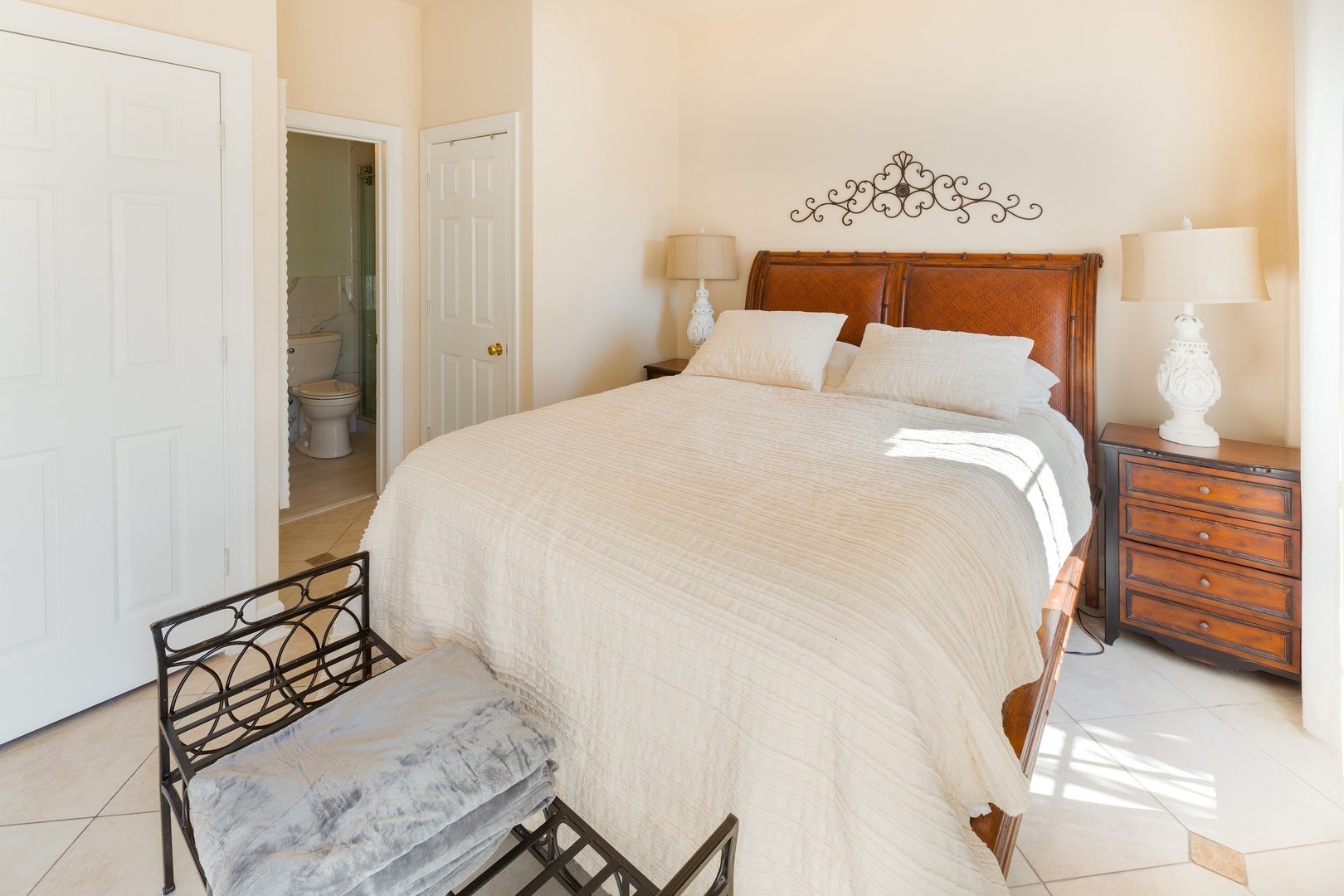 Queen size bed