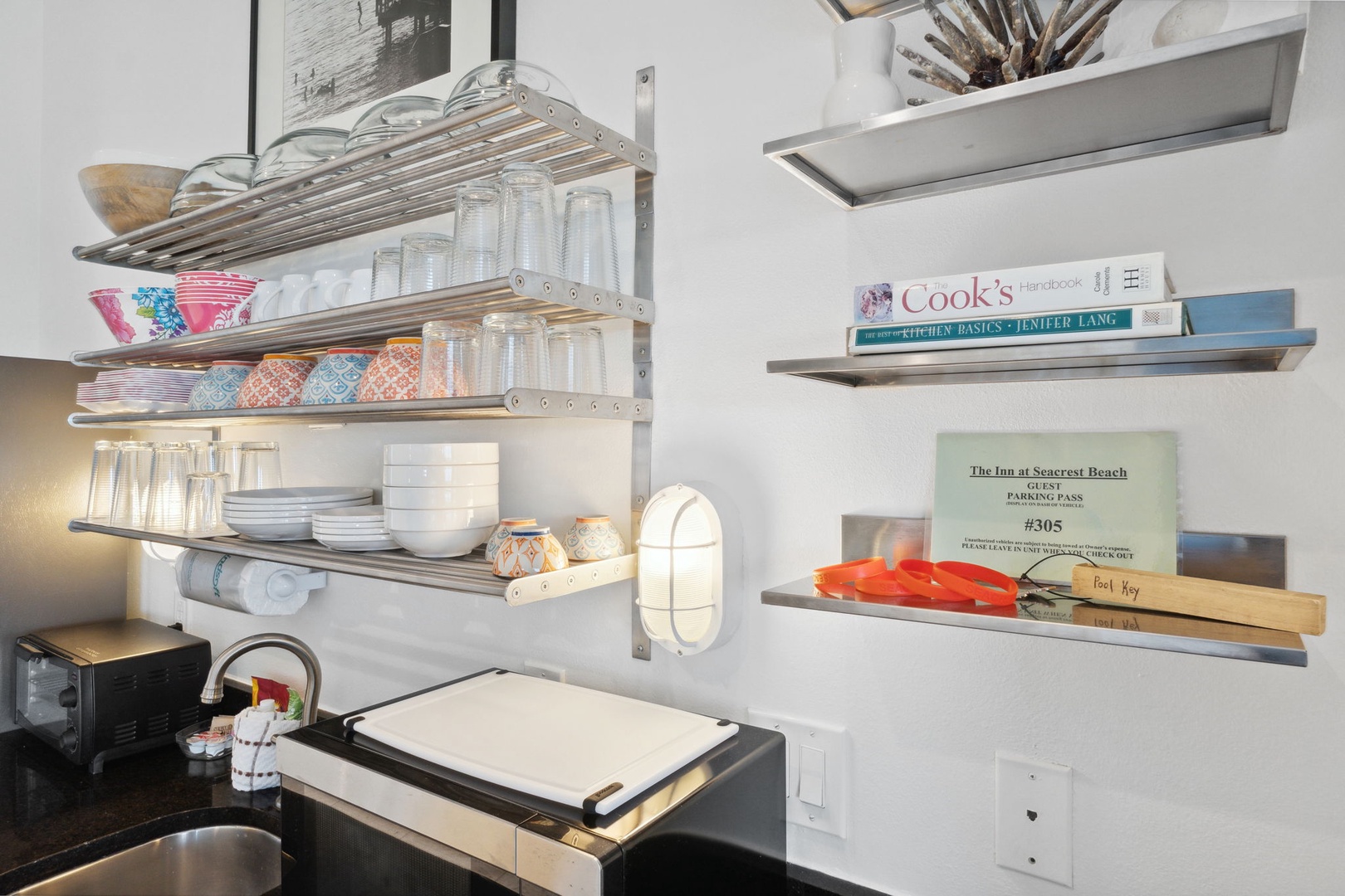 Full kitchen