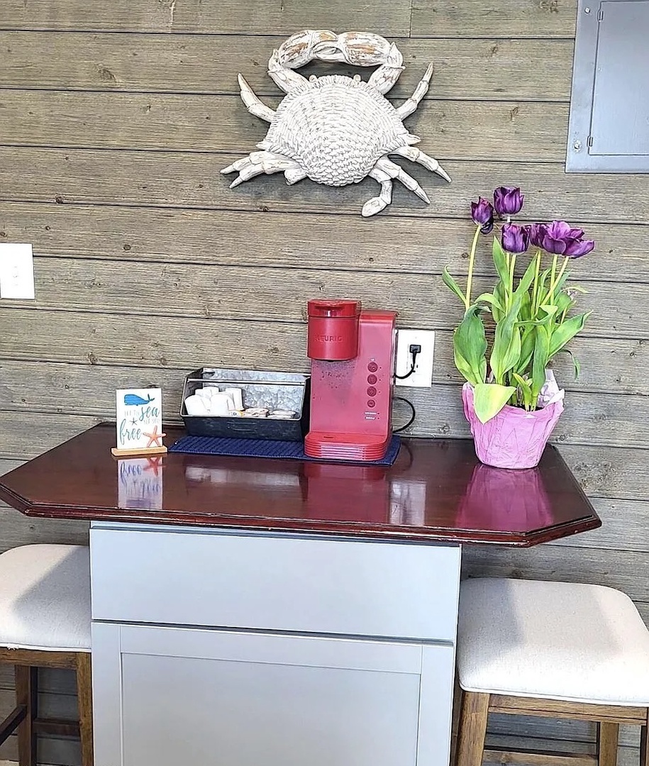 High top dining table in kitchen area