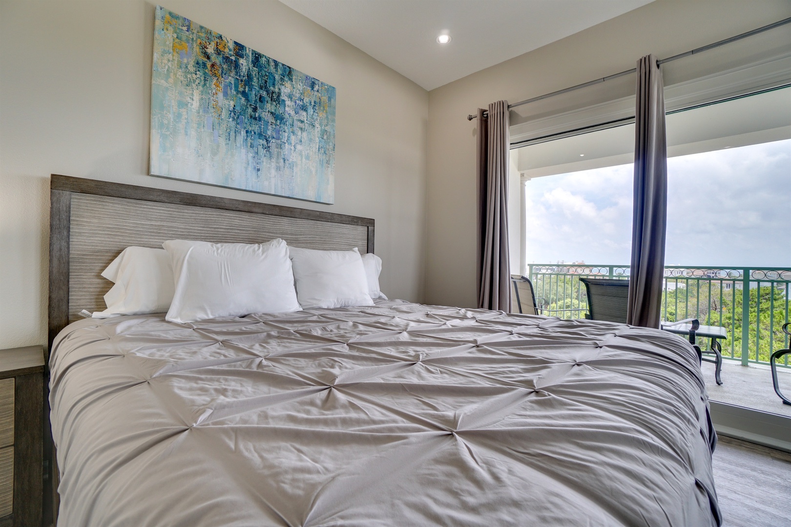 King side bed