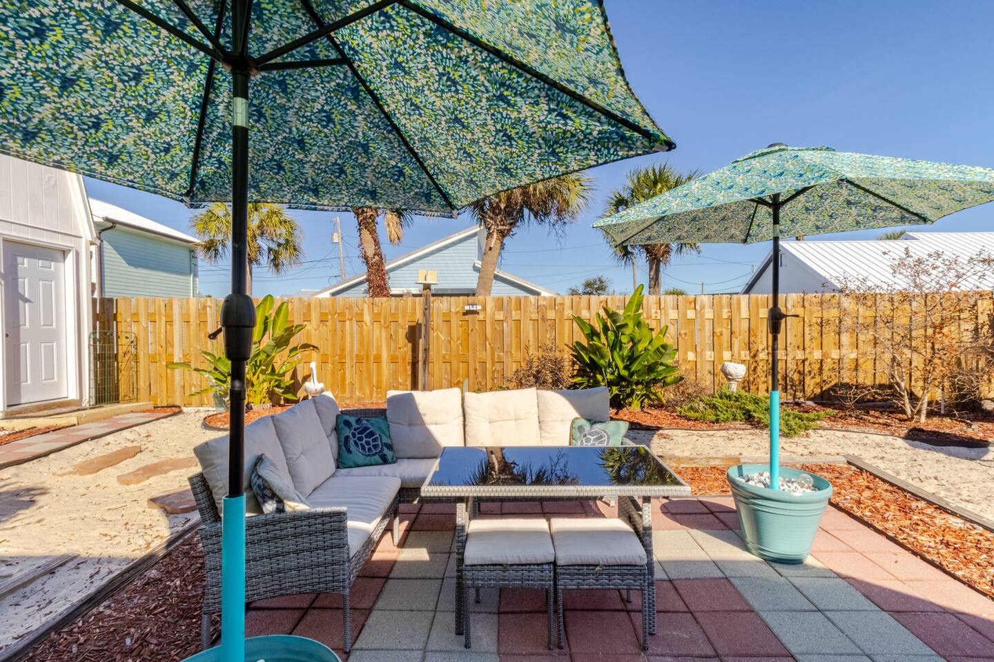 Back patio with ample seating