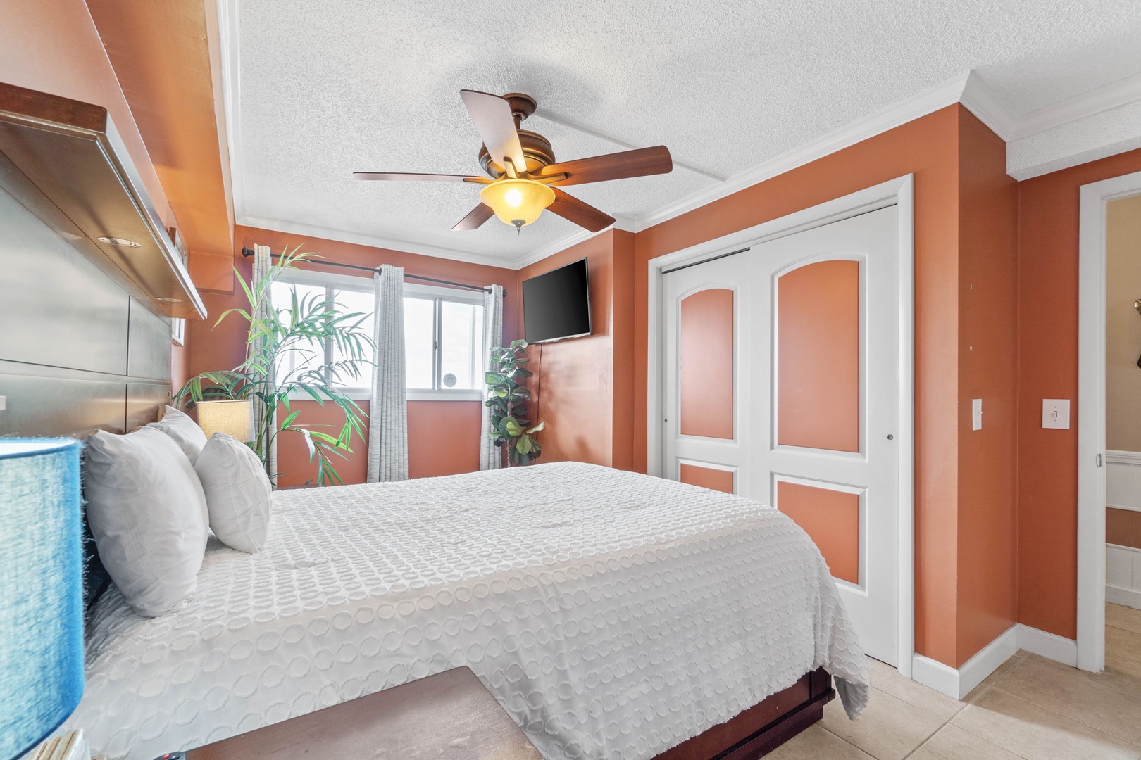 Ensuite queen bedroom