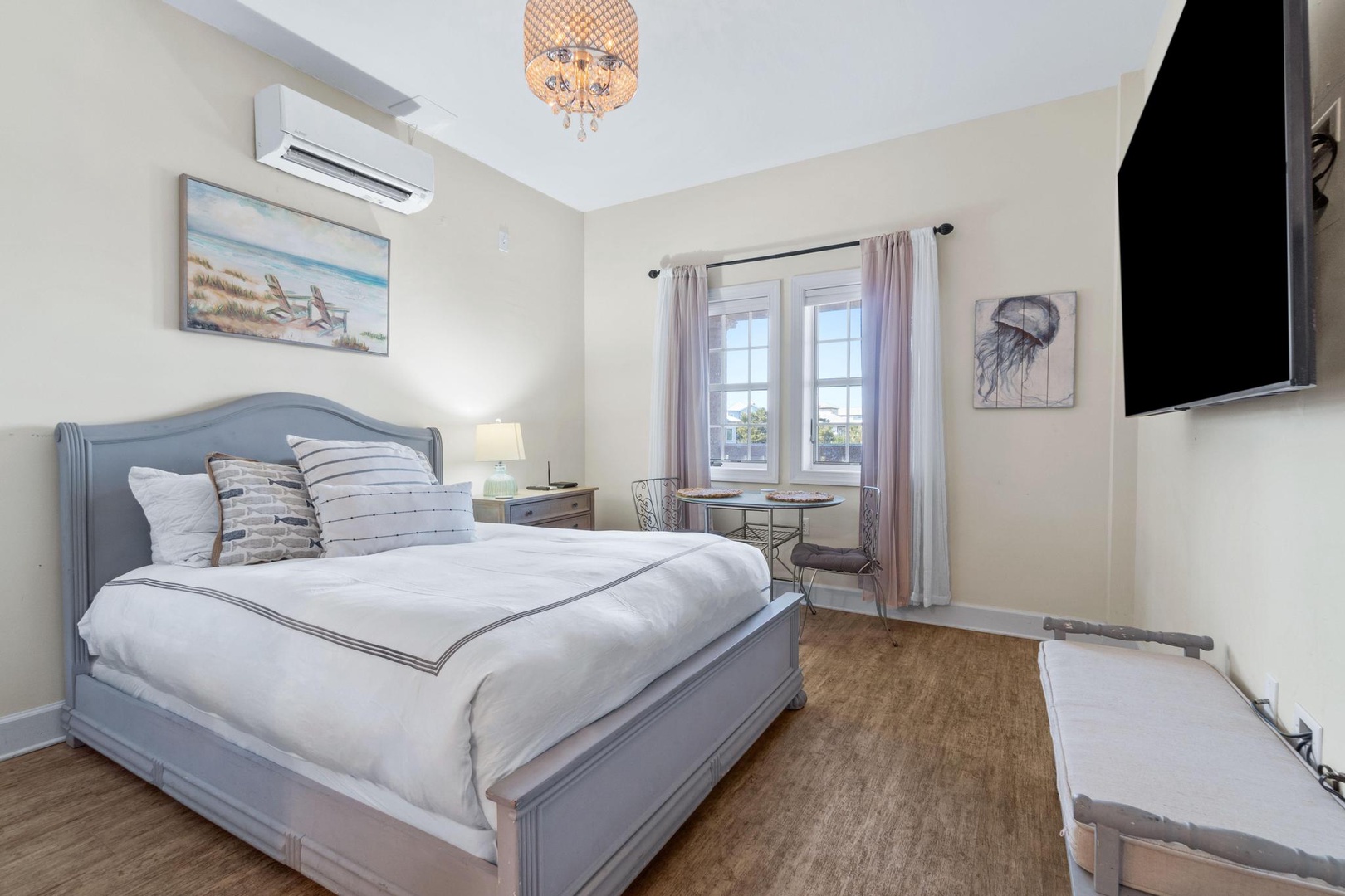 Queen size bed