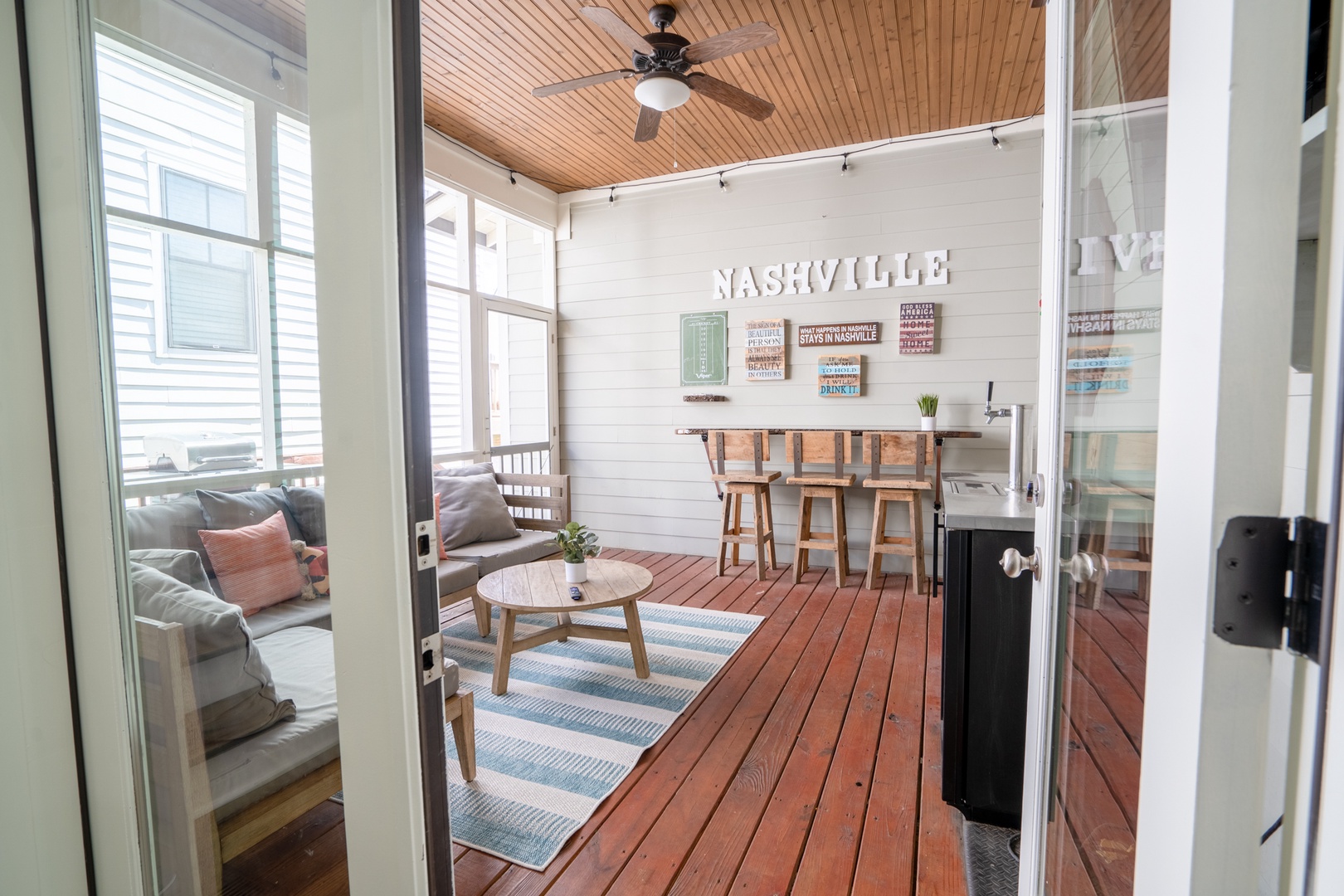 Screened in Back porch