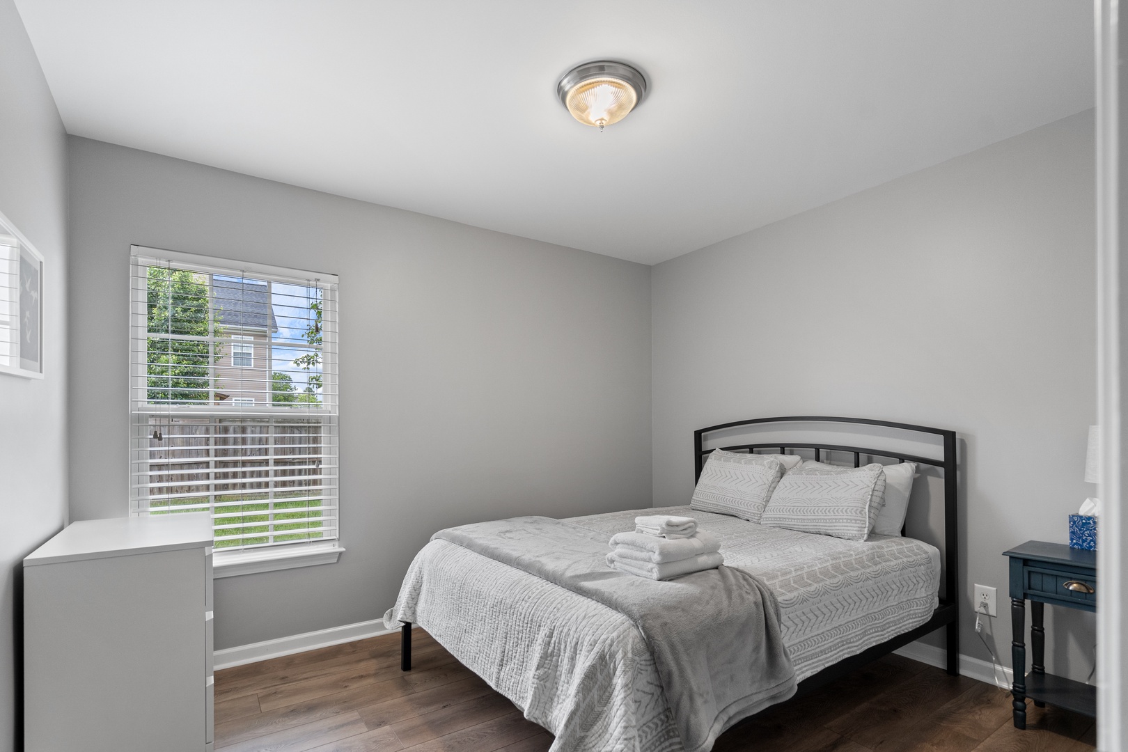 1st Queen guest bedroom