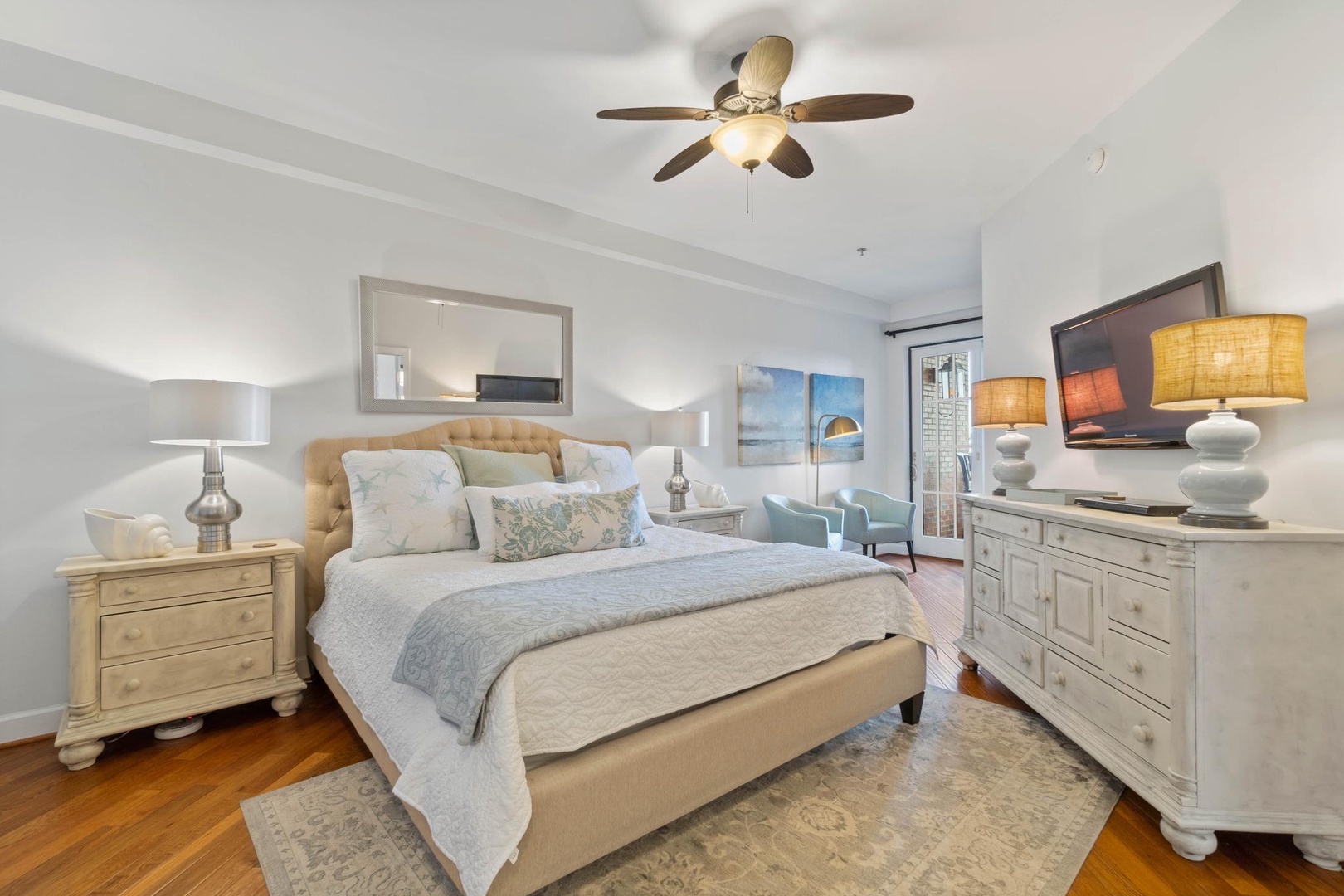 Master bedroom with king size bed