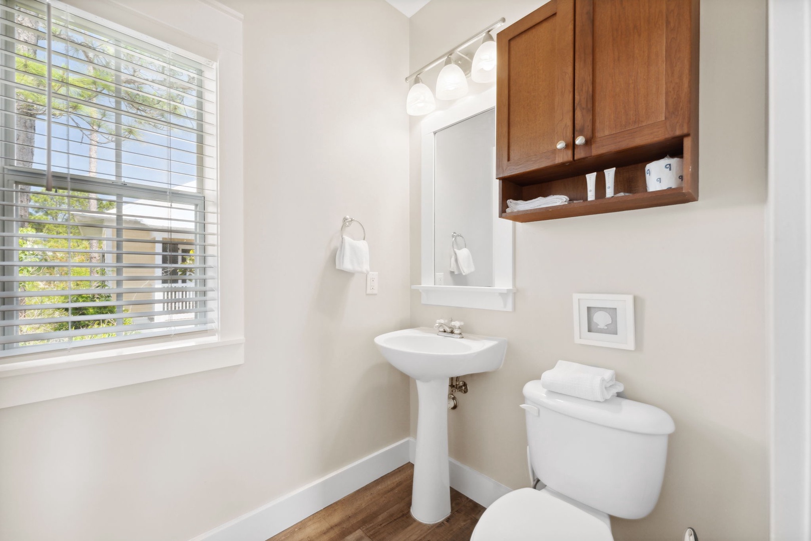 Ensuite Bunk Bedroom with with Balcony Access