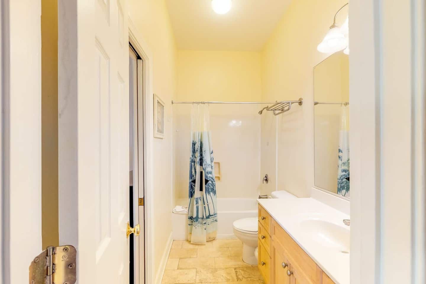 Full bathroom