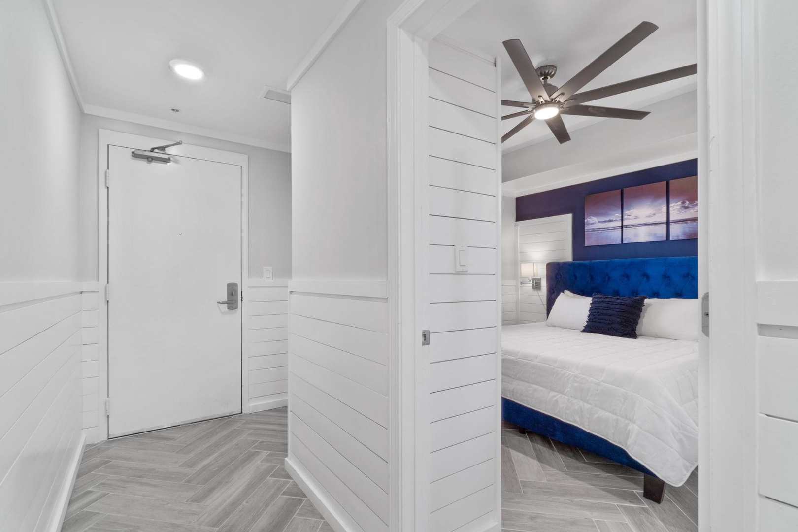 Ensuite king bedroom