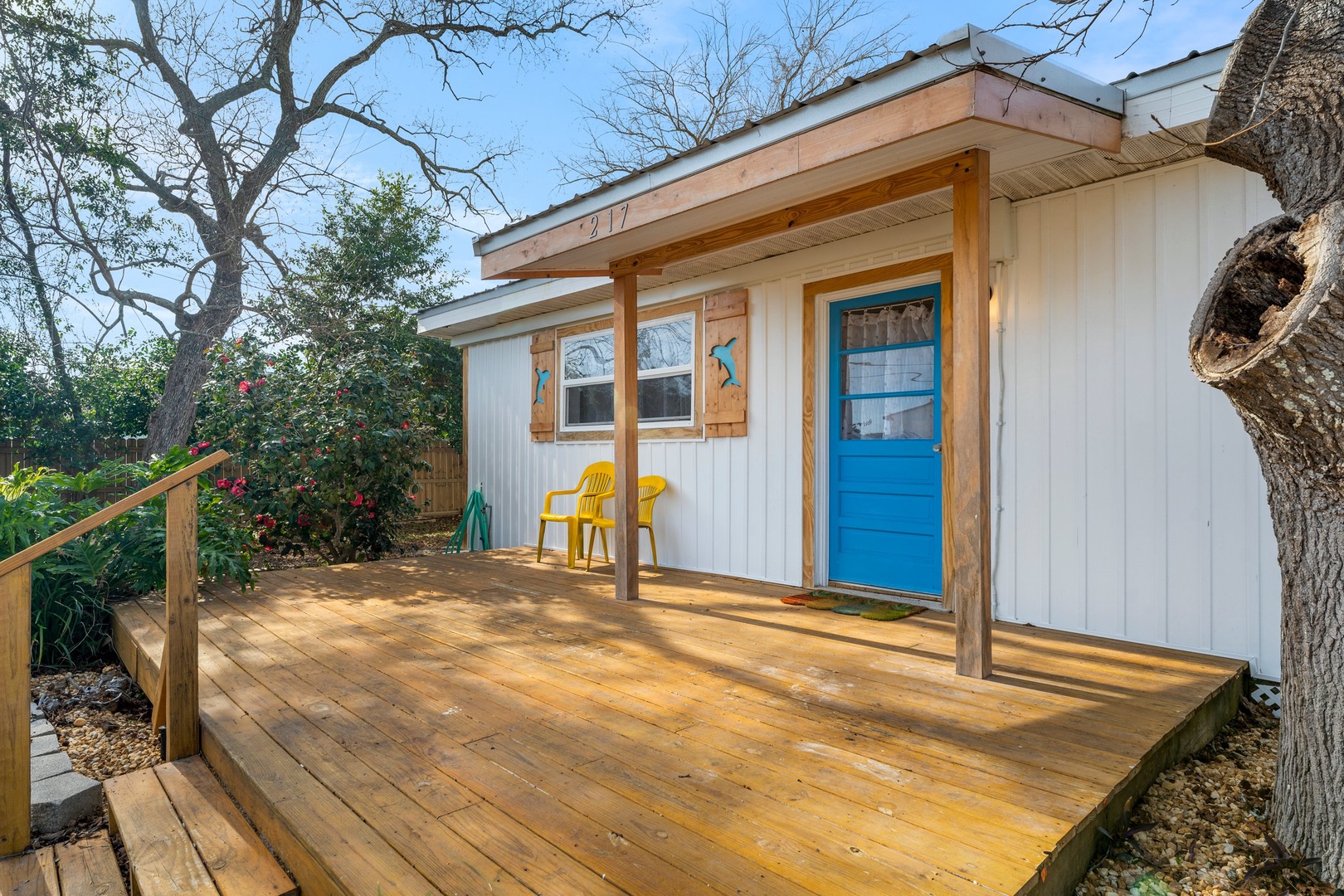 Front entrance & patio