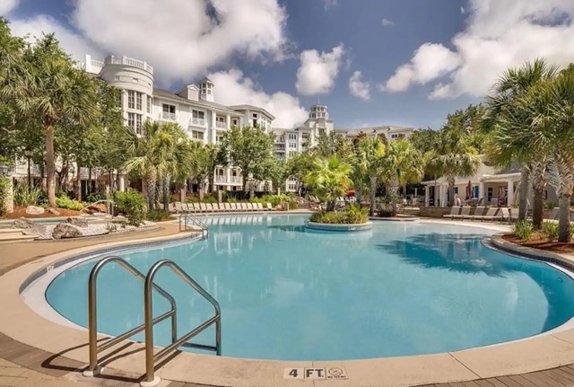 Pool3 Bay Medium
