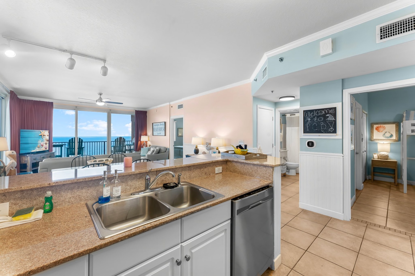 Full kitchen