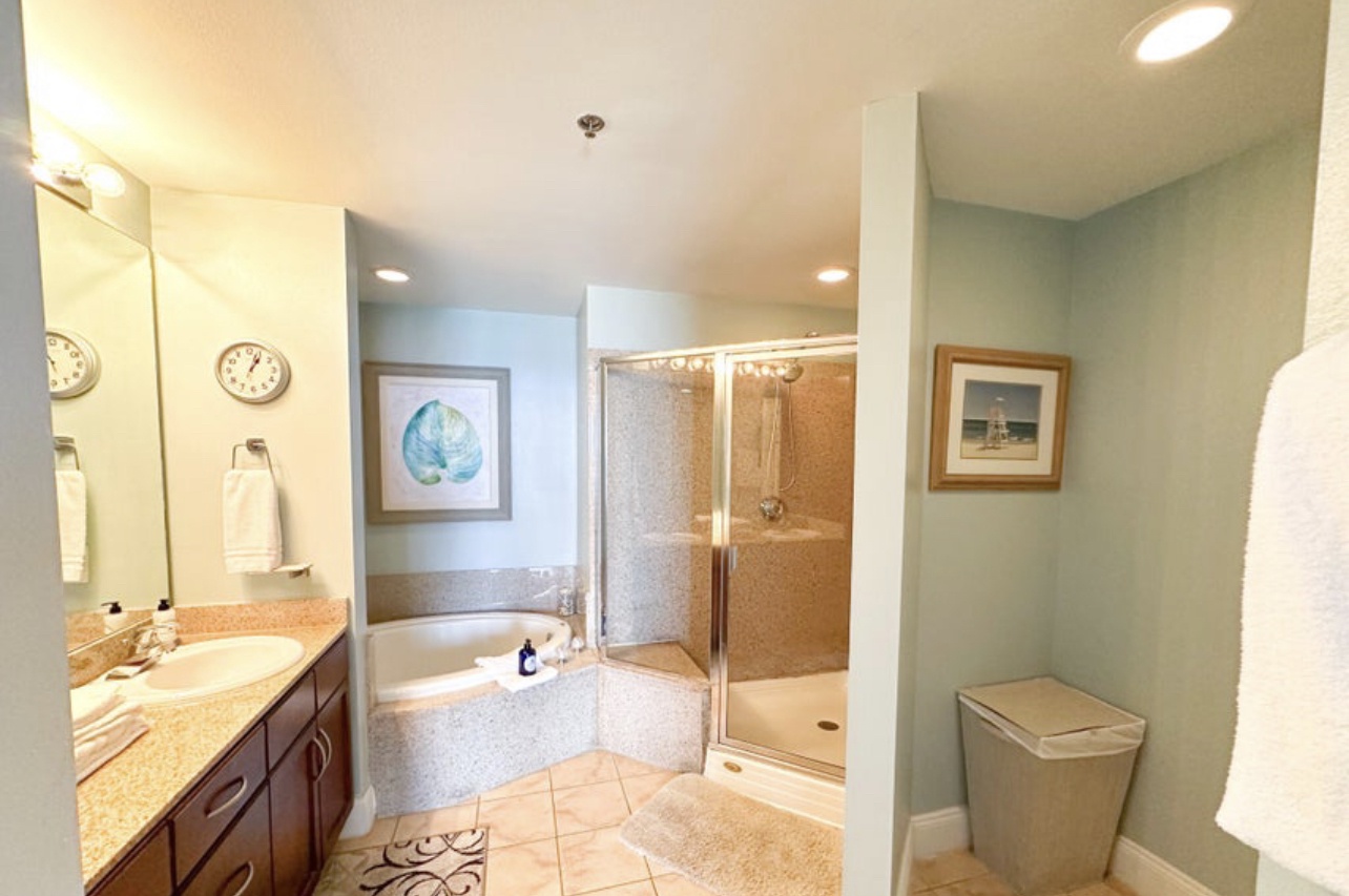 Master bathroom with jet tub & walk-in shower