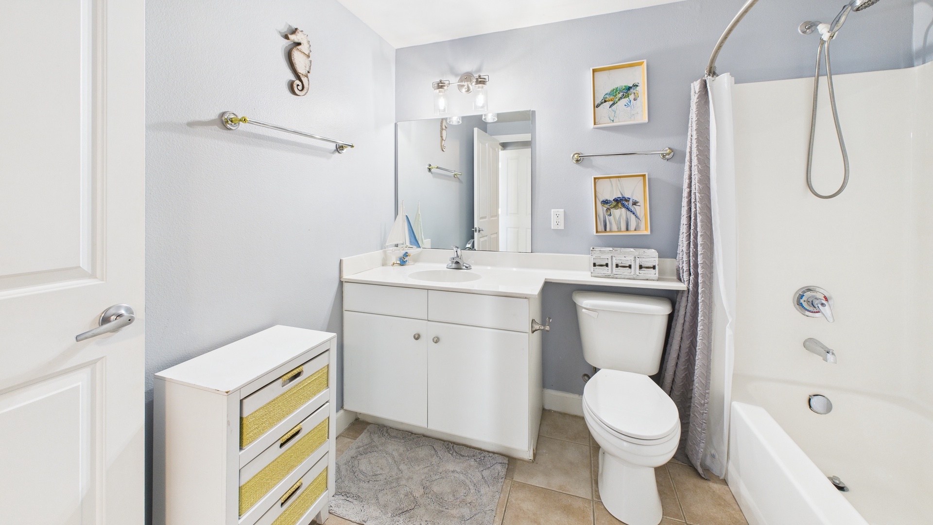 Guest bathroom with shower and tub combo