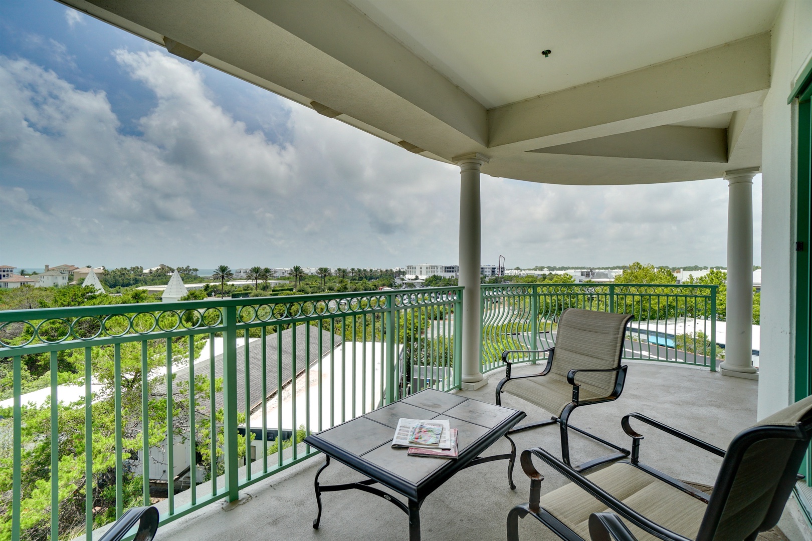 Furnished balcony