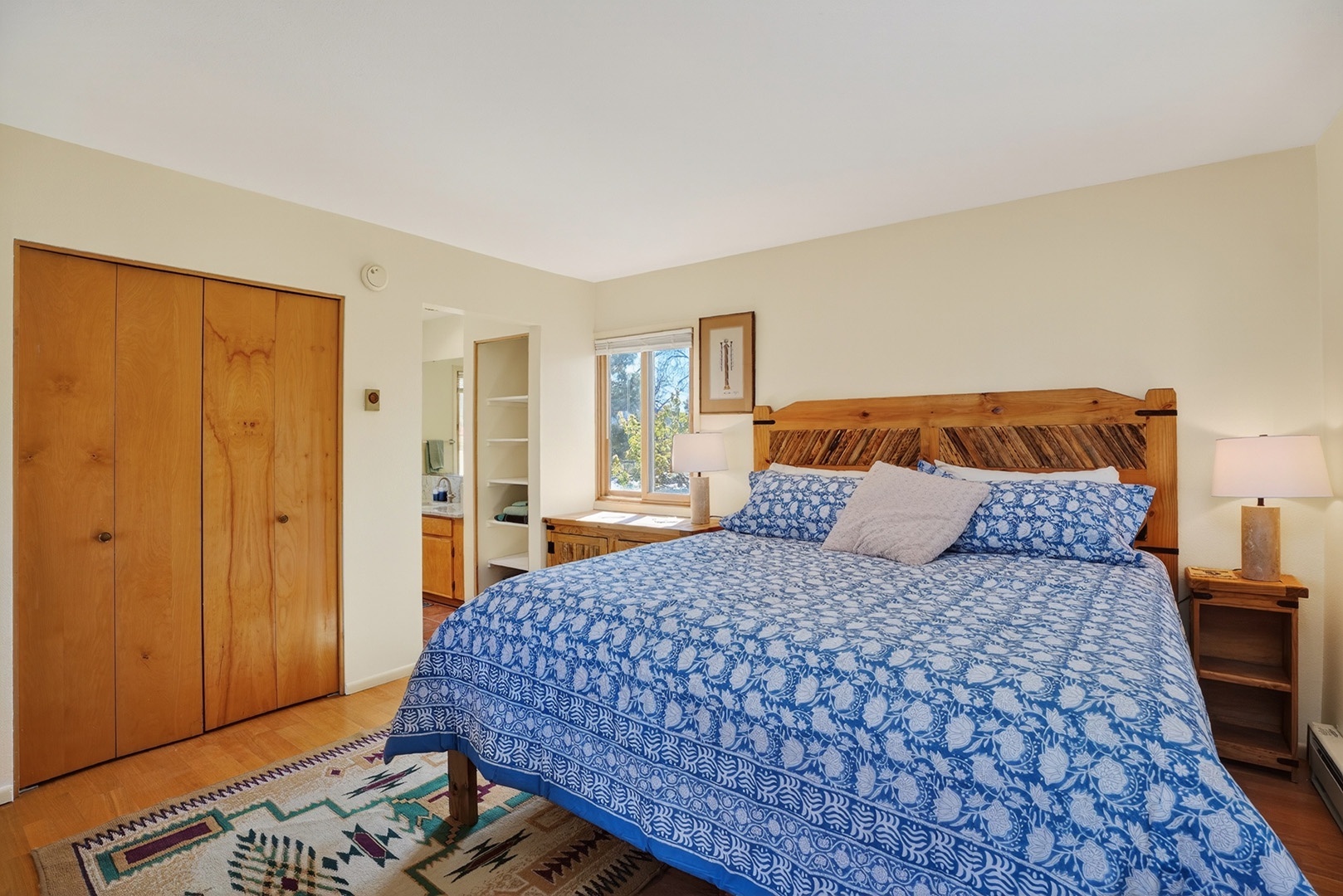 Sleeping area and adjacent full bath entry
