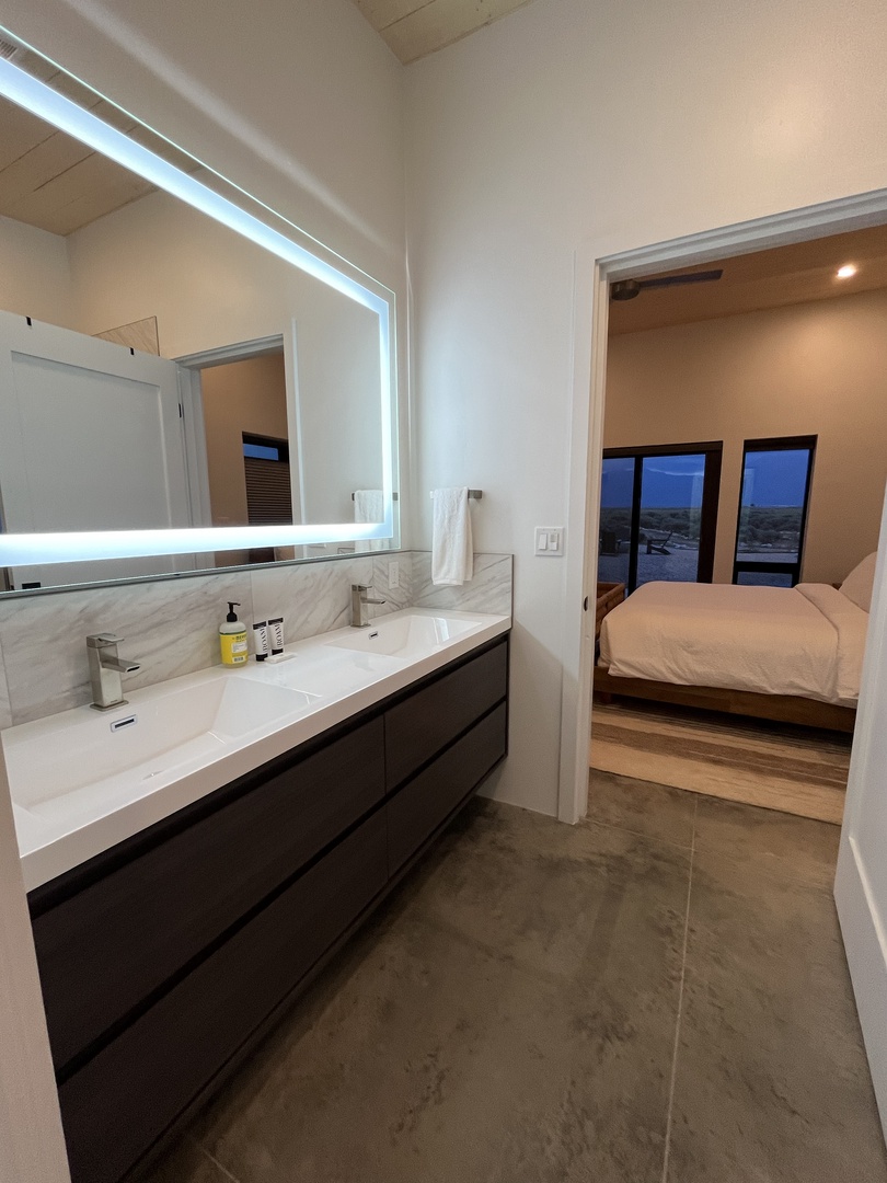 King bedroom bathroom vanity