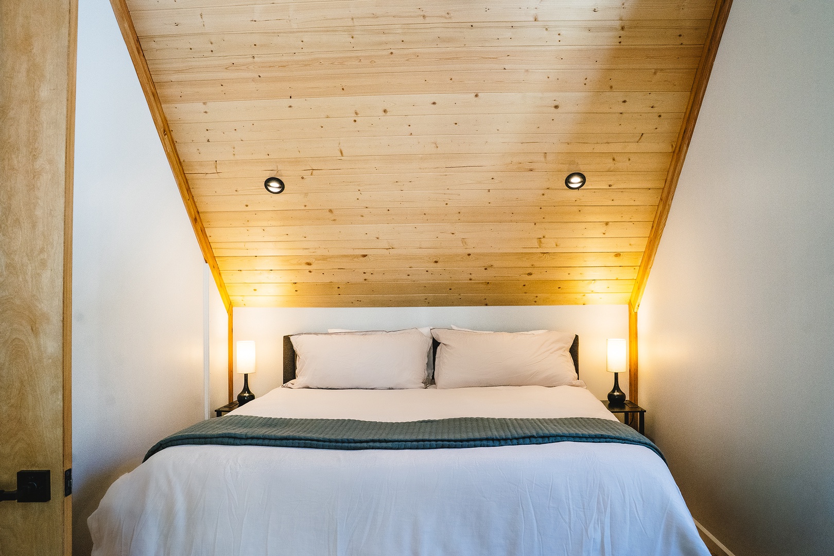 Fully enclosed bedroom