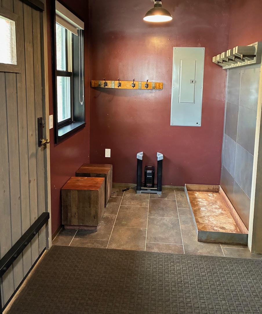 mudroom-entry
