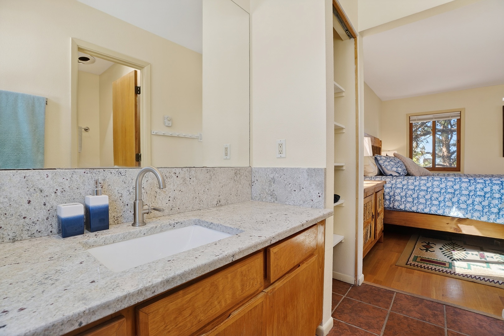 Full bath vanity