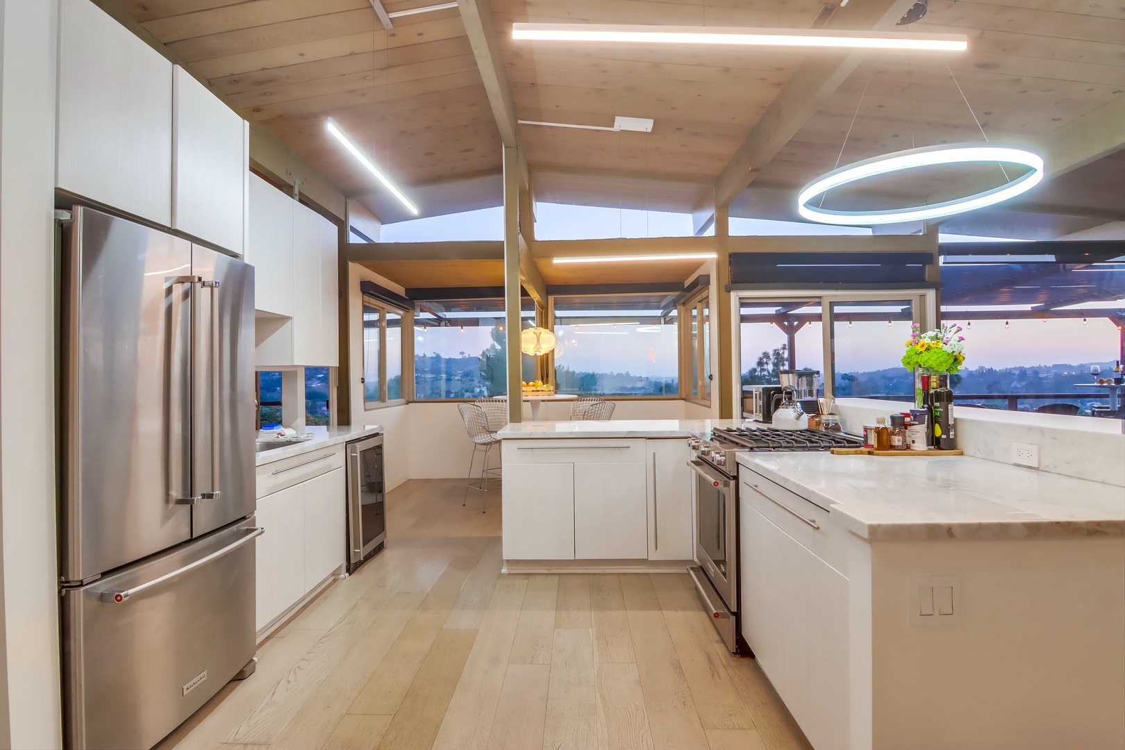 Fully equipped bright open kitchen