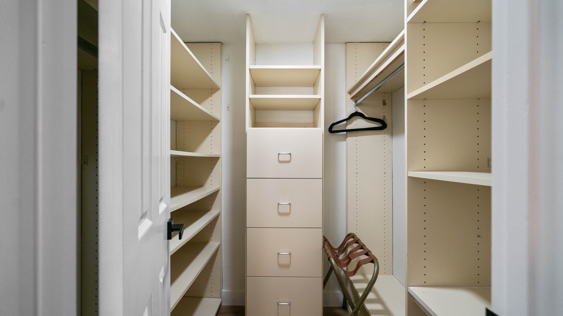 Bedroom 3 walk-in closet