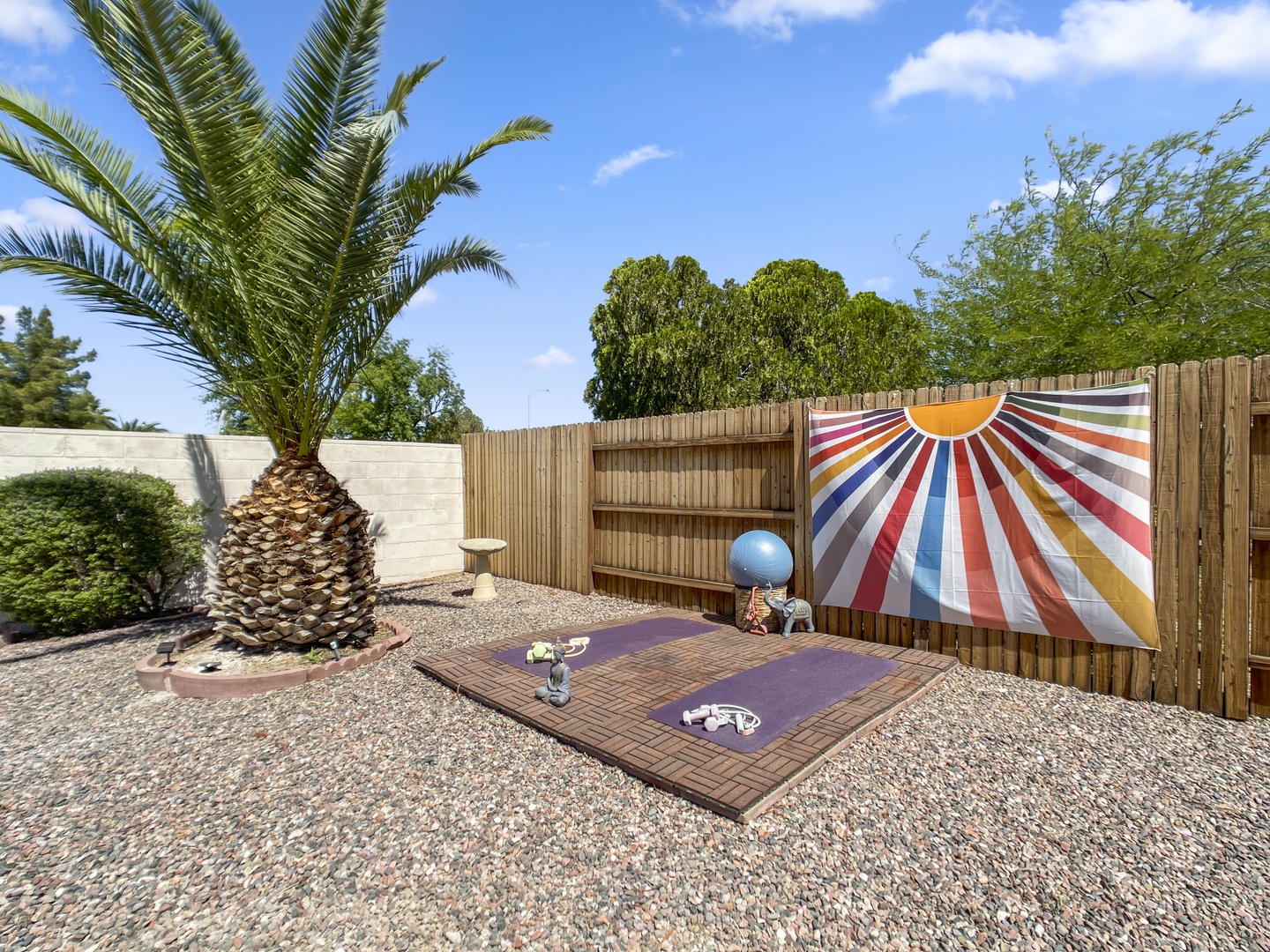 Poolside yoga & fitness platform