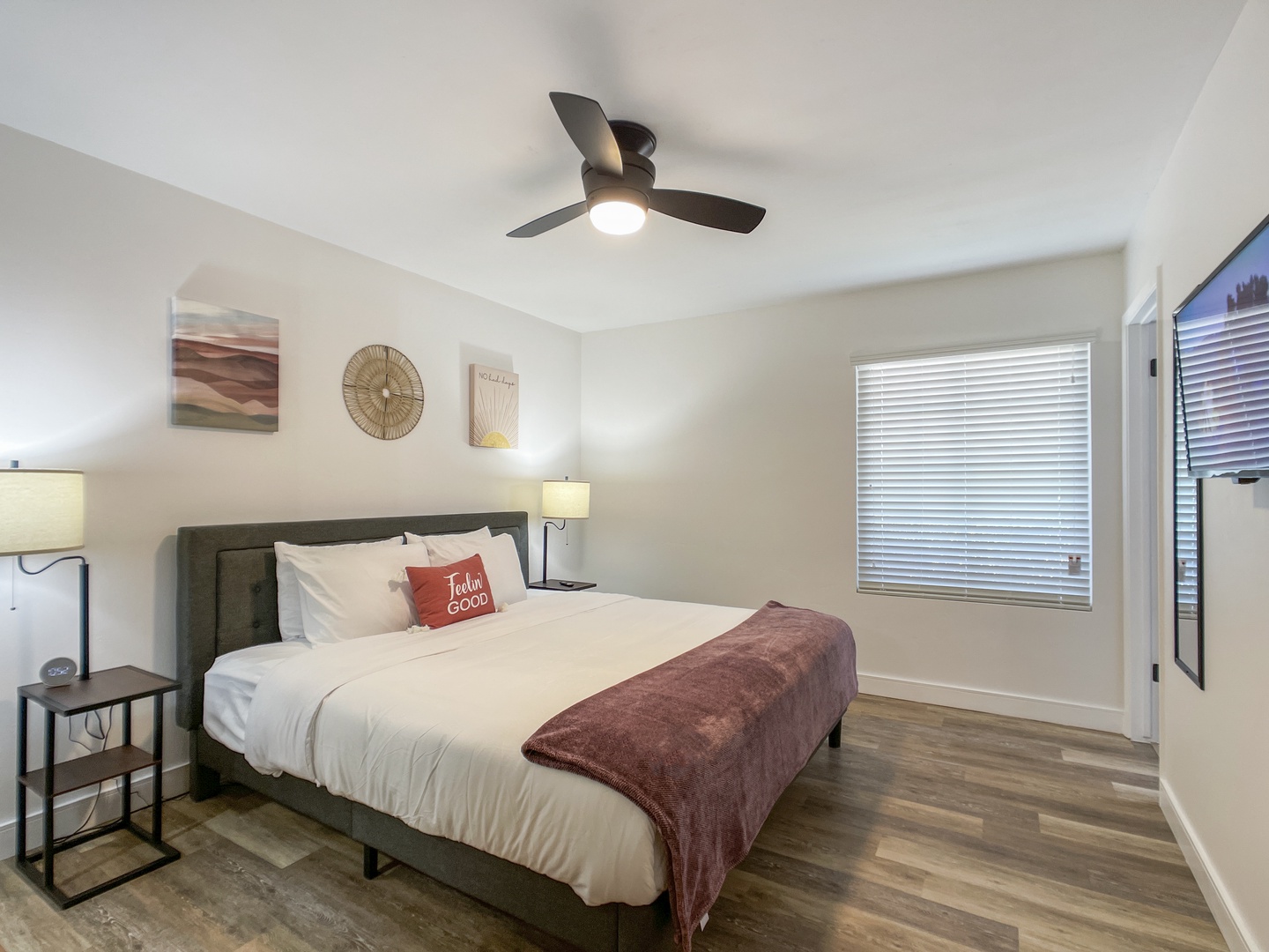 Bedroom 1: One King Bed (en suite master bathroom)