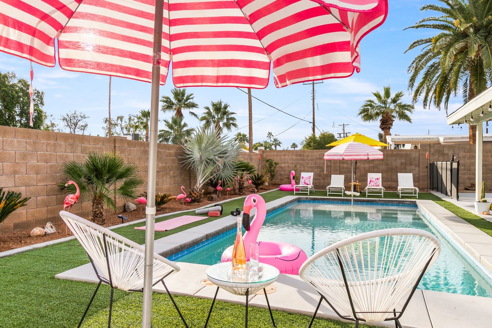 Desert Dream | Old Town Mid-Century Modern l Heated Pool