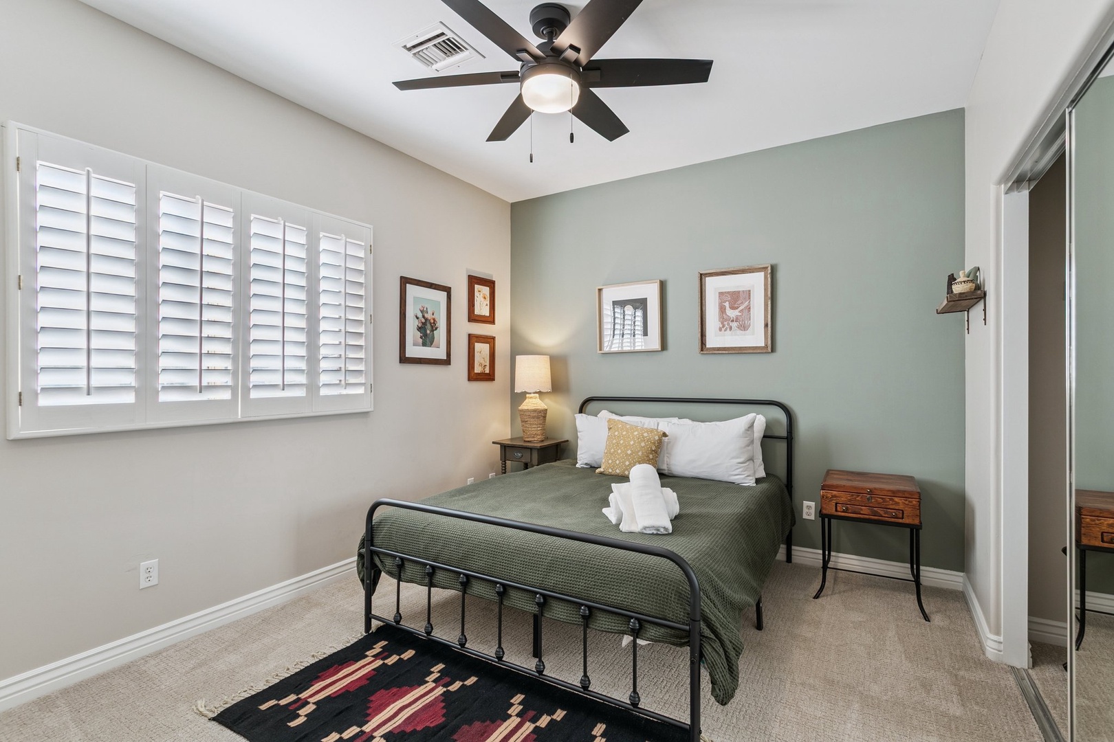 Second Floor - Guest Bedroom - Queen Bed