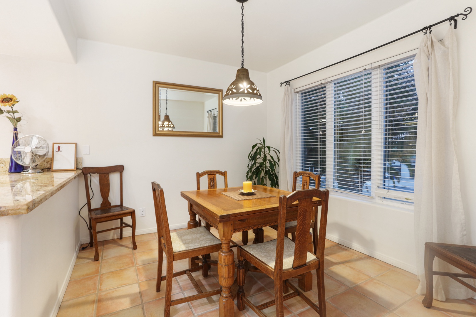 Dining room area