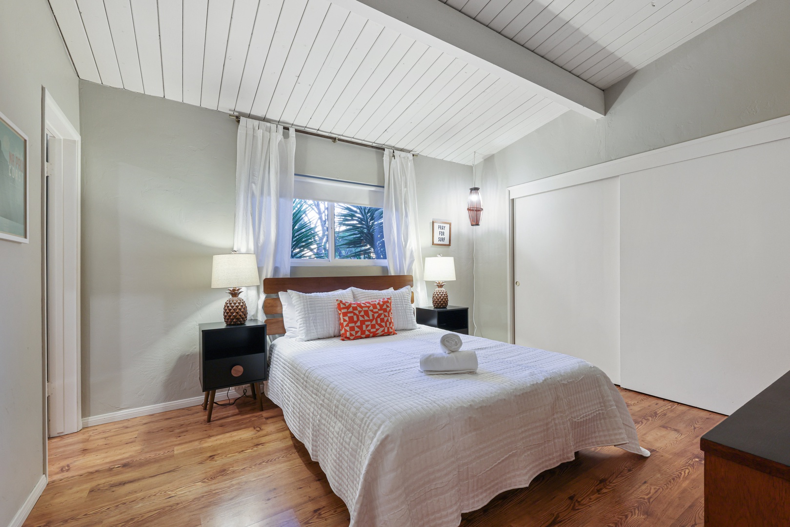 Bedroom 2: One Queen Bed with ensuite bathroom